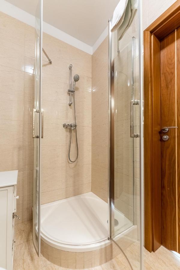 Aqua Marina Plaza-Basen Apartman Miedzyzdroje Kültér fotó